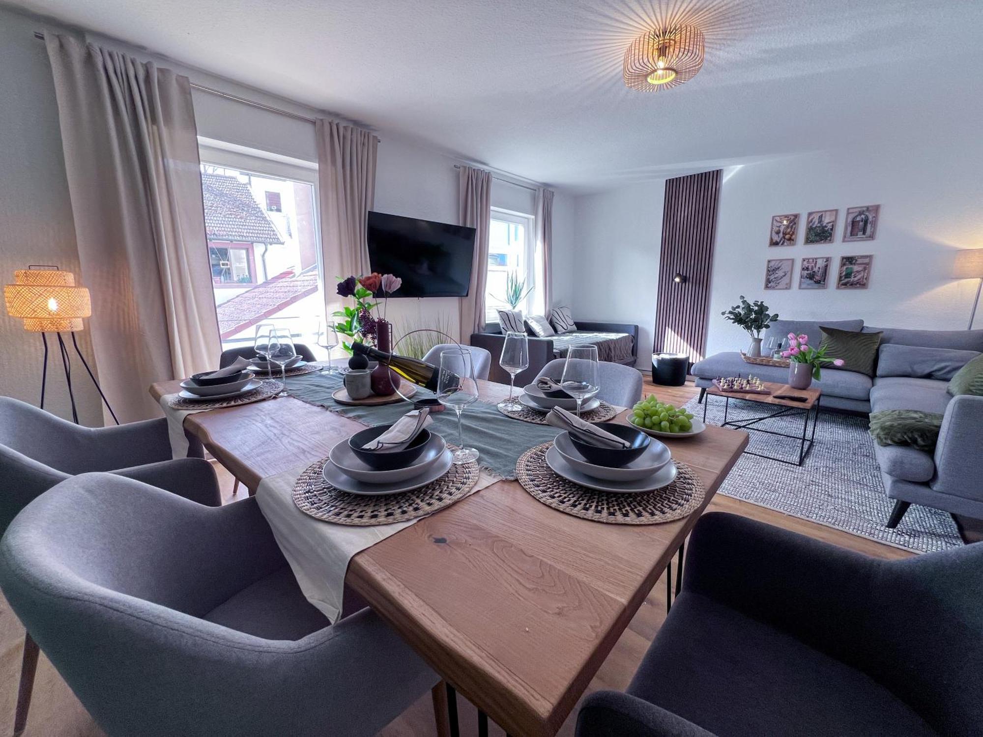 Upper Room Apartment Im Zentrum Mit Kostenfreiem Parkplatz Neustadt an der Weinstraße Zewnętrze zdjęcie